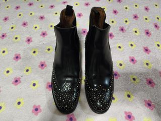 (Category: ) located in . Submitted by THA_D_THRIFT (Listing ID 1455506232, Image 1). Description: .