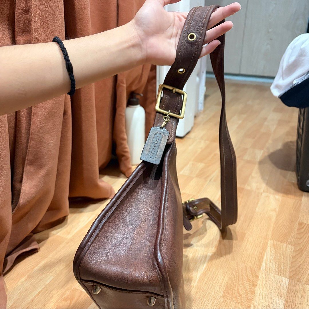 Coach Legacy Bag (Category: Luxury Bags & Wallets) located in Caloocan City. Submitted by mehina (Listing ID 1455537413, Image 2). Description: Last price posted need funds.