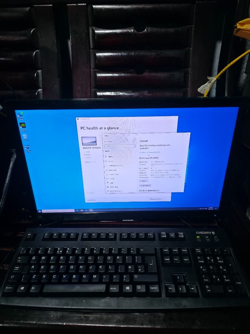 Computer Set (Category: Desktops) located in Caloocan City. Submitted by fasdelacruz17 (Listing ID 1455631678, Image 3). Description: Computer Set 1. Samsung Monitor 2. LG (Dallmeier) CPU 3. Intel(R) Core(TM) i7-4820K 4. Cherry keyboard 5. HDMI and monitor cords 6. No mouse 7. 16GB RAM & 128GB SSD 8. Windows 11.