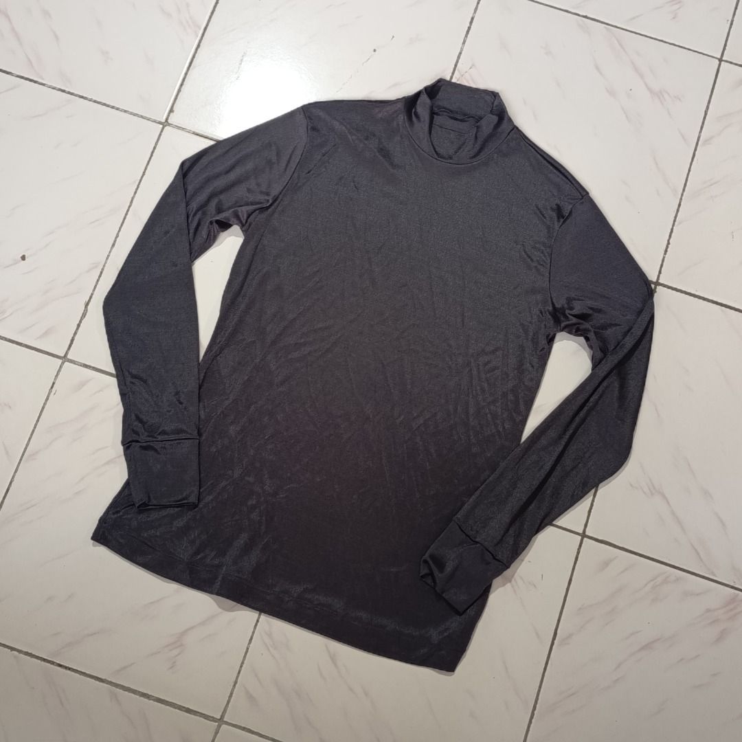 Dark Grey Long-Sleeved Neck Shirt (Category: Tshirts & Polo Shirts ) located in Davao. Submitted by lovedbyberry (Listing ID 1455661185, Image 1). Description: stretchable.