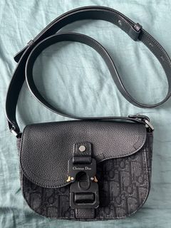 （分類：）位於 。 由 cardi68 提交（商品編號 1455633965，圖片 1）。簡介： 。
