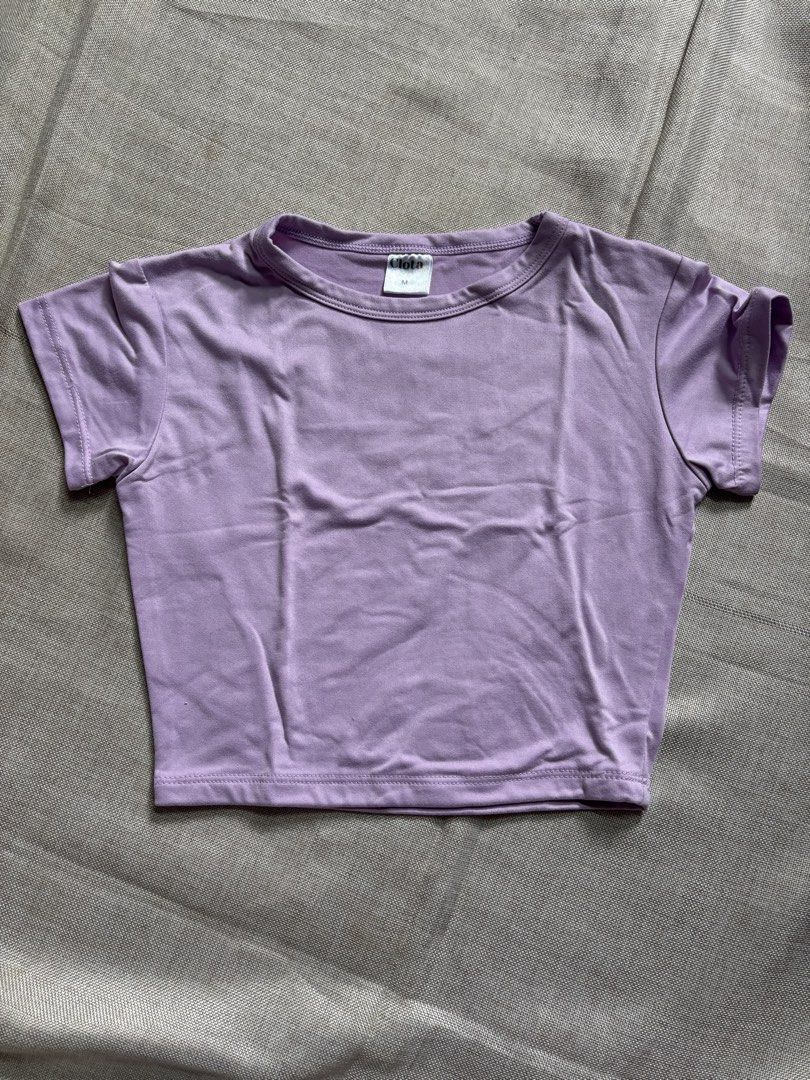 Double Lined Basic Slim-fitting Crop Tops (Category: Shirts) located in Manila. Submitted by ansgav (Listing ID 1455598861, Image 3). Description: Double Lined Basic Slim-fitting Crop Tops - ₱120 for all three tops - used once, good as new.