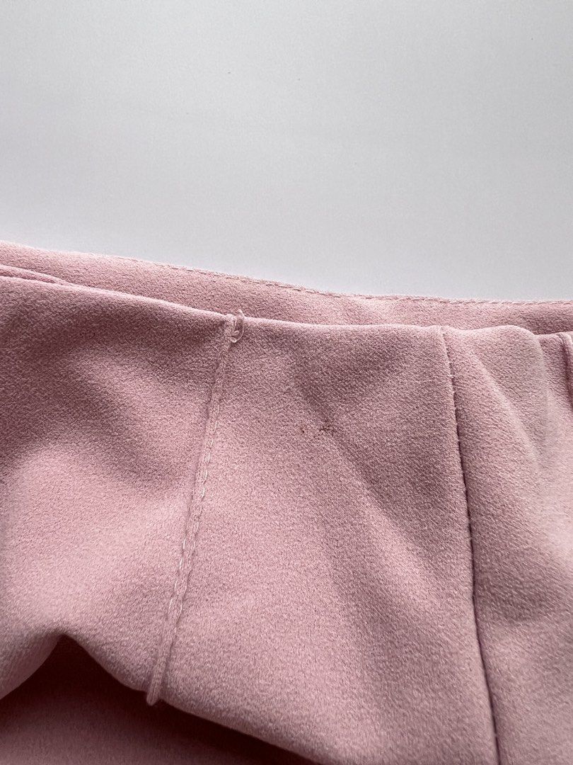 dusty pink culottes (Category: Other Bottoms) located in Dasmarinas. Submitted by pinex (Listing ID 1455621165, Image 2). Description: - bought in Landmark - L: 32in - W: 12in.