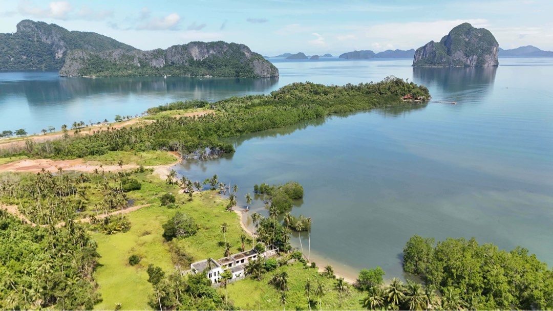 EL NIDO BEACHFRONT FOR SALE (Category: Lot) located in Taytay. Submitted by madamepean (Listing ID 1455619942, Image 2). Description: EL NIDO BEACHFRONT FOR SALE TITLED LOT AREA: 1000 sqm 18M only Near New LIHIM Resorts North facing amazing sunsets Perfect for kayaks, Sandbar galore Fishing trips and so much more PM if interested, price is negotiable upon viewing .