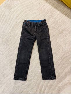 (Category: ) located in . Submitted by ngwen (Listing ID 1455576591, Image 1). Description: .