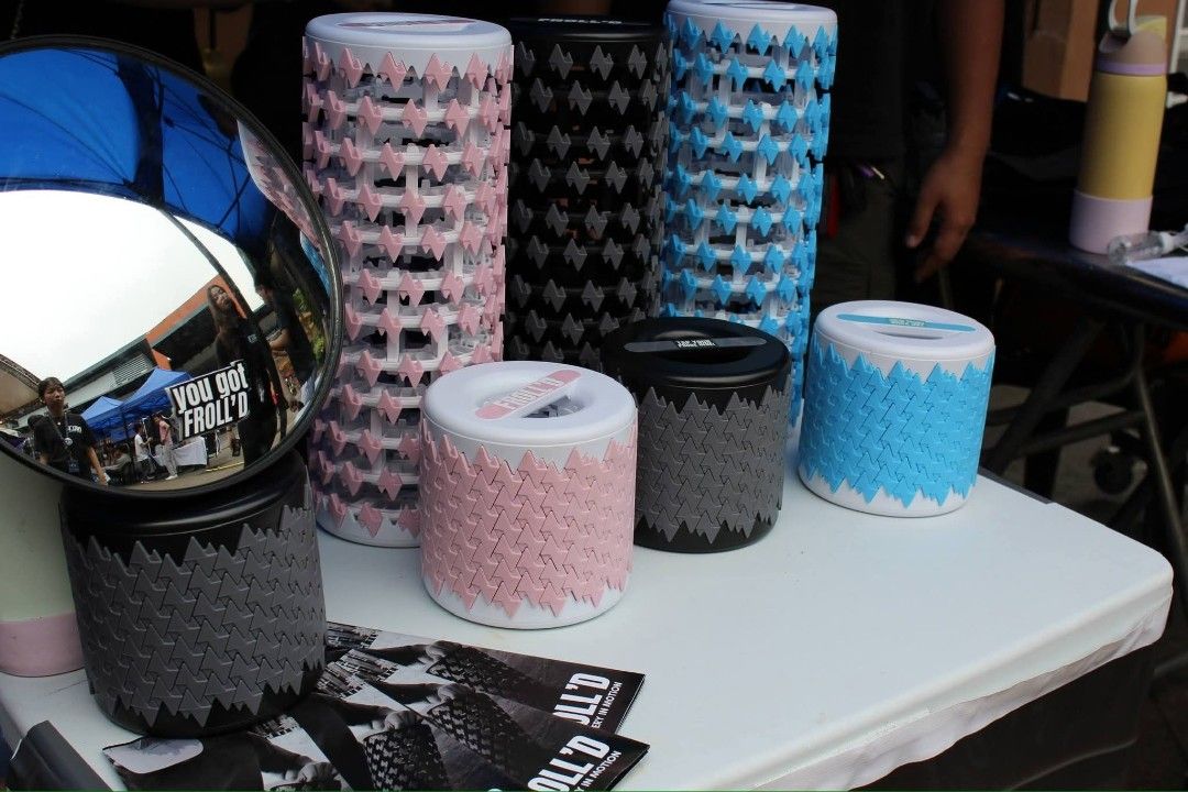 FROLL'D Collapsible Roller (Category: Massage Devices) located in Quezon City. Submitted by _prelovedbylia (Listing ID 1455595474, Image 2). Description: Selling these collapsible foam rollers at a discounted price: • ₱1,200 each (orig. ₱1,499) • ₱2,000 for 2 (orig. ₱2,500) Perfect for active people on the go. Portable, durable, and doesn't compromise on functionality. Limited stocks left in black and pink. Perfect gift as well! Send me a message