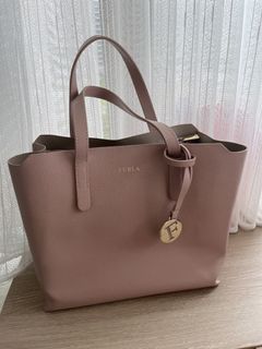 （分類：）位於 。 由 serenasiu 提交（商品編號 1455554352，圖片 1）。簡介： 。