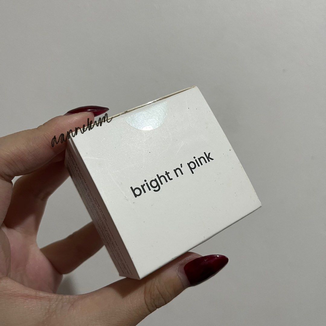 GRWM All About That Base Mini Loose Baking & Setting Powder (Category: Makeup) located in Calamba. Submitted by aannekim (Listing ID 1455552601, Image 2). Description: • sealed, unused • pink cap • ₱299 srp, expiration: May 2029 • rfs: extra, decluttering.