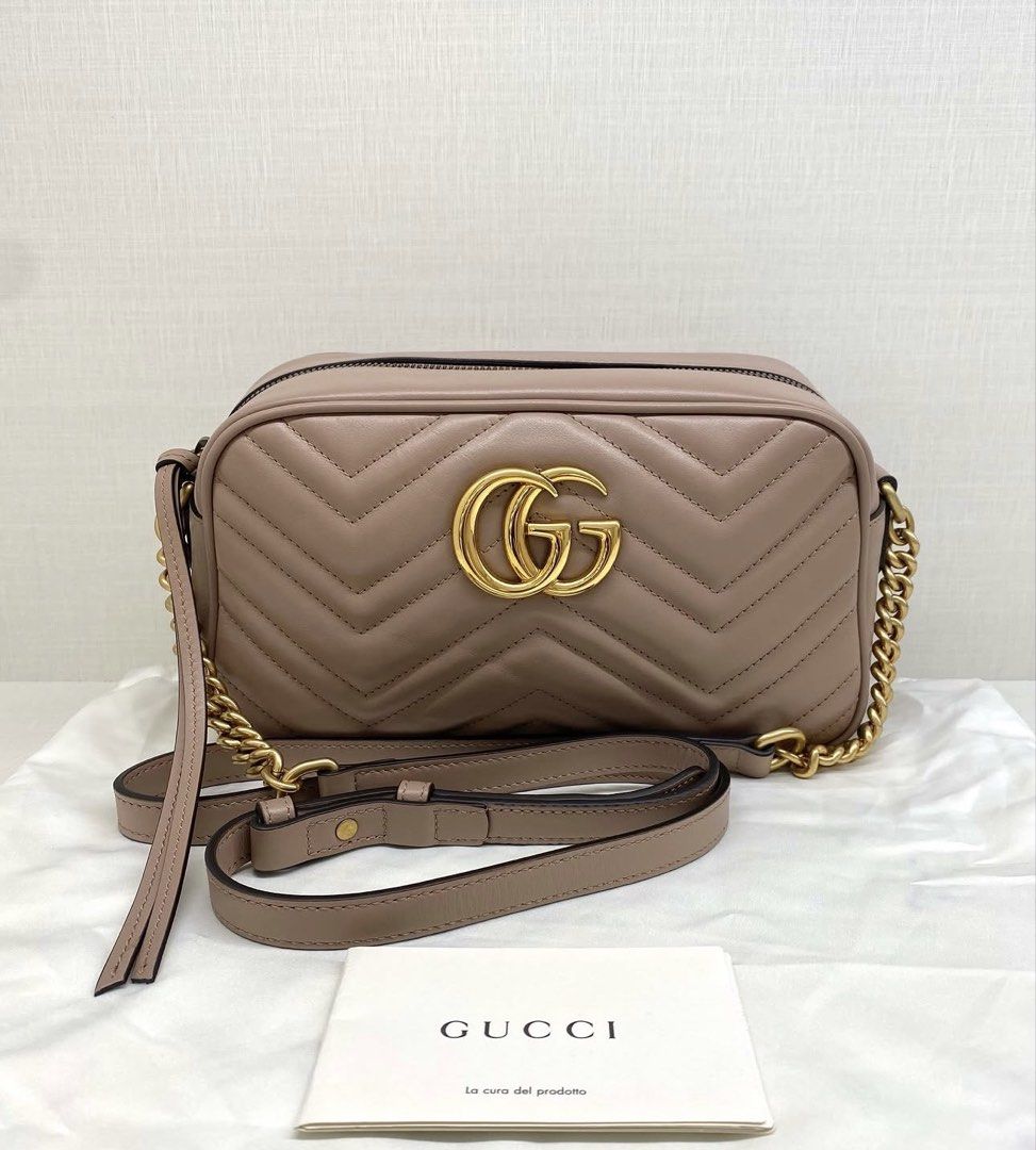 GUCCI marmont camera bag small nude pink (Category: Luxury Bags & Wallets) located in Tagaytay City. Submitted by eg_gallery (Listing ID 1455518283, Image 1). Description: guaranteed authentic / dustbag, booklet, receipt.