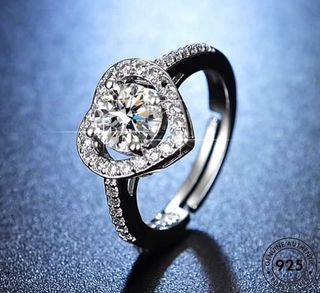 (Category: ) located in . Submitted by buysellcloset (Listing ID 1455512237, Image 1). Description: .