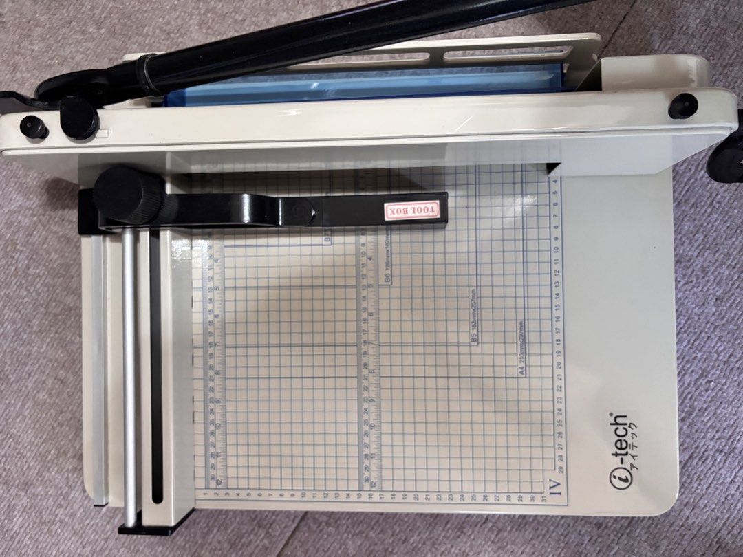 HEAVY DUTY REAM CUTTER (Category: Craft Supplies & Tools) located in Cotabato. Submitted by cluelesszz (Listing ID 1455577419, Image 2). Description: .