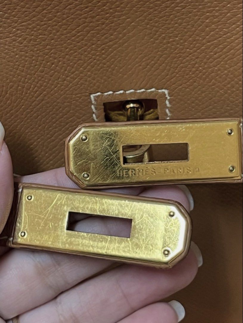 Hermes Birkin 30 (Category: Luxury Bags & Wallets) located in Makati City. Submitted by dgcurated09 (Listing ID 1455652459, Image 3). Description: Stamp B square (Restored) Courchevel leather With lock keys clochette and dustbag.