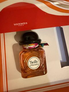 (Category: ) located in . Submitted by luxe_express (Listing ID 1455543799, Image 1). Description: .