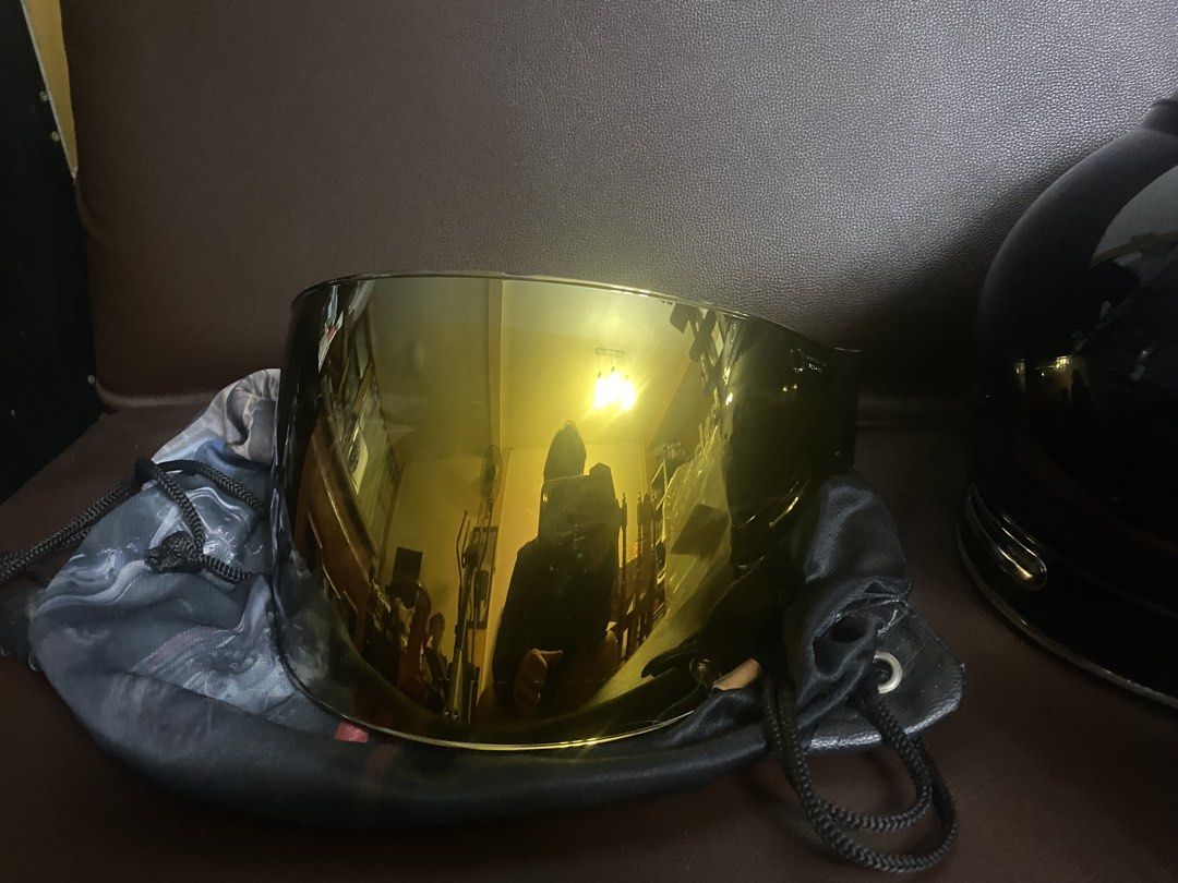 ID Rocket Helmet (Category: Helmets and other Riding Gears) located in Manila. Submitted by laxaralph61952 (Listing ID 1455581002, Image 3). Description: Size M Rfs Extra helmet.