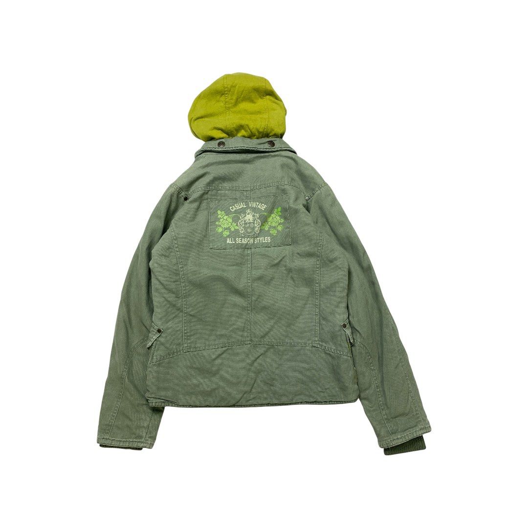 Index Folk military type Jacket w/ hood (Category: Coats, Jackets and Outerwear) located in Baguio. Submitted by been.aged_ph (Listing ID 1455674940, Image 3). Description: 𝚂𝚒𝚣𝚎: fits up to M 𝙳𝚒𝚖𝚎𝚗𝚜𝚒𝚘𝚗𝚜: 19.5 x 24 𝙲𝚘𝚗𝚍𝚒𝚝𝚒𝚘𝚗: Very Good 𝙸𝚜𝚜𝚞𝚎: none Model Height: 5' 7" .
