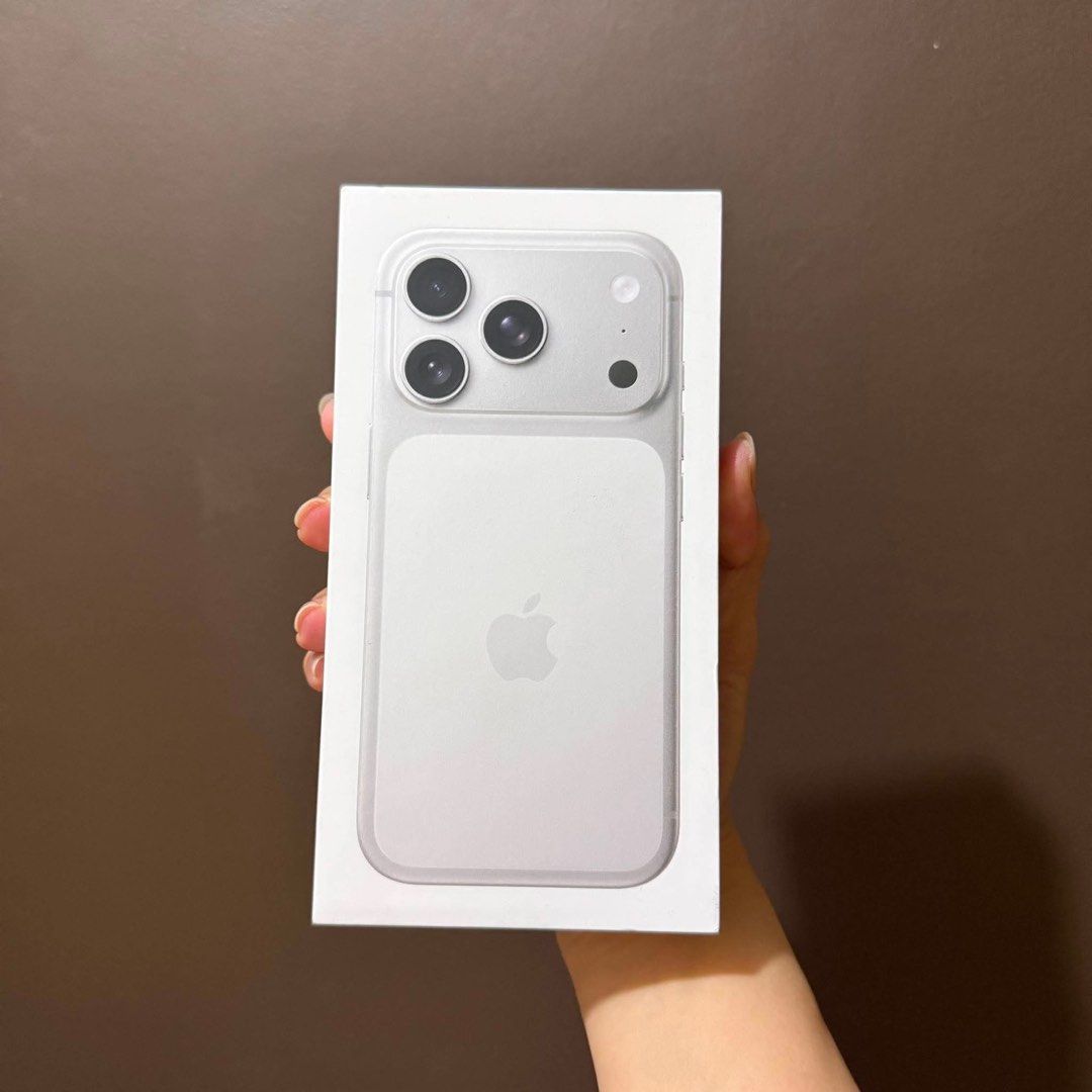 iPhone 17 Pro 256gb Silver (Category: iPhone 17 Series) located in Quezon City. Submitted by rcstny (Listing ID 1455647931, Image 1). Description: FOR SALE! iPhone 17 Pro 256gb Silver Original, brand new sealed ₱72,999 only🤍 FIRM PRICED!.