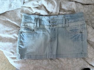 （分類：）位於 。 由 valkaster 提交（商品編號 1455537531，圖片 1）。簡介： 。