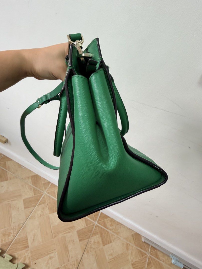 Kate Spade Green Saffiano Bag (Category: Cross-body Bags) located in Manila. Submitted by derpyanyers (Listing ID 1455604211, Image 3). Description: Bought for P7k pre pandemic Needs a new home!.
