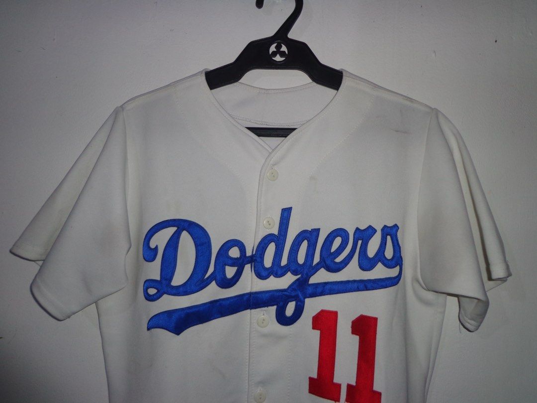 LA Dodgers Baseball Jersey #11 “CHING” (Category: Tshirts & Polo Shirts ) located in Manila. Submitted by morssette_17 (Listing ID 1455510774, Image 2). Description: LA Dodgers Baseball Jersey #11 “CHING” Good condition 📌 RFS: Decluttering .