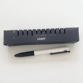 （分類：）位於 。 由 whatiwanttosellis 提交（商品編號 1455630649，圖片 1）。簡介： 。