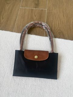 （分類：）位於 。 由 bellezza. 提交（商品編號 1455618904，圖片 1）。簡介： 。