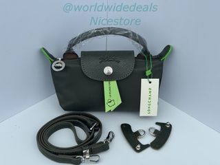 (Category: ) located in . Submitted by worldwidedeals (Listing ID 1455570958, Image 1). Description: .