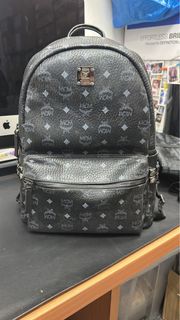 (Category: ) located in . Submitted by ambrieeee (Listing ID 1455561379, Image 1). Description: .