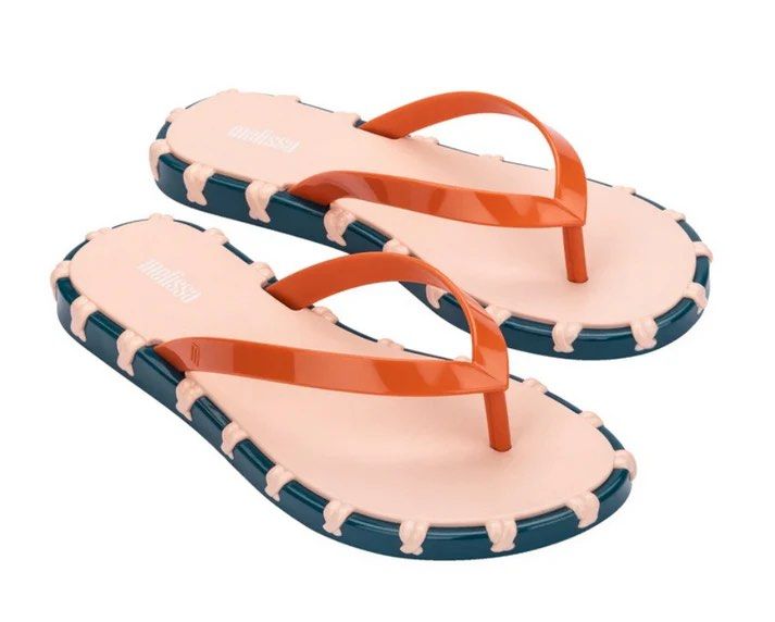 Melissa Ana US Size 6 (Category: Slippers and slides) located in Davao. Submitted by clothesthatsparkjoy_02 (Listing ID 1455532886, Image 1). Description: Like new 10/10 Used once Mop: gcash or bank .
