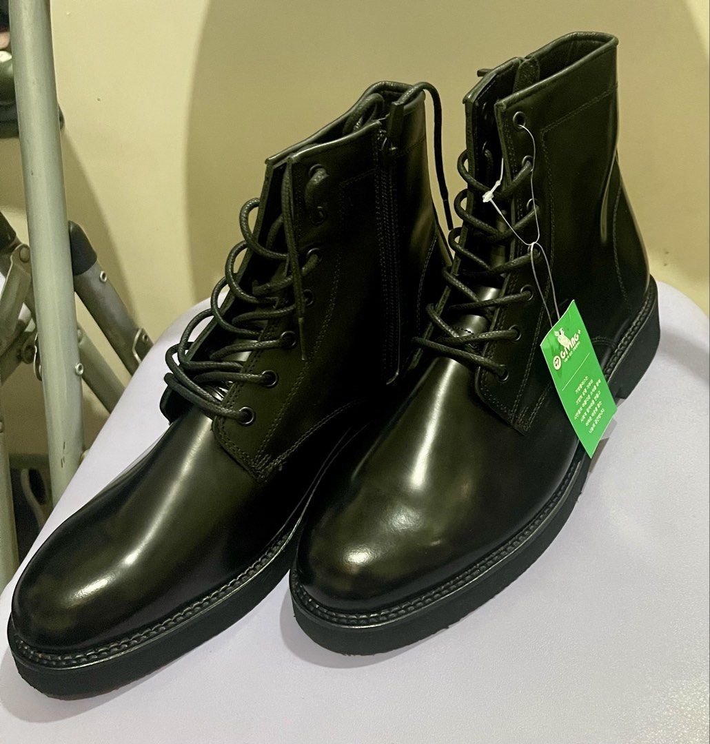 Mens Boots with side zipper (Category: Boots) located in Quezon City. Submitted by donnieg-227 (Listing ID 1455644855, Image 1). Description: Mens boots Black leather With side zipper Hawkins brand Size 42 Brand new w/o box.