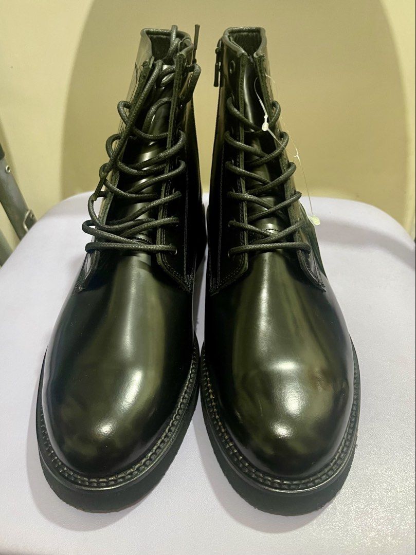 Mens Boots with side zipper (Category: Boots) located in Quezon City. Submitted by donnieg-227 (Listing ID 1455644855, Image 2). Description: Mens boots Black leather With side zipper Hawkins brand Size 42 Brand new w/o box.
