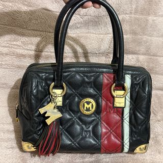 (Category: ) located in . Submitted by trendsettersquad (Listing ID 1455627307, Image 1). Description: .