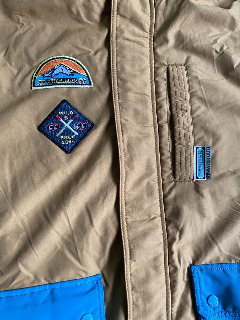 Minicream Jacket (Category: Coats, Jackets and Outerwear) located in Mandaluyong City. Submitted by thrift-tripper2005 (Listing ID 1455576683, Image 2). Description: Dimes 25x30 No issue 350 only PM📩.