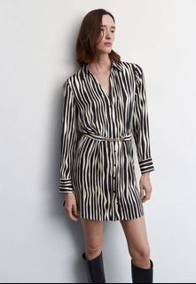 (Category: ) located in . Submitted by closetsale28 (Listing ID 1454519331, Image 1). Description: .