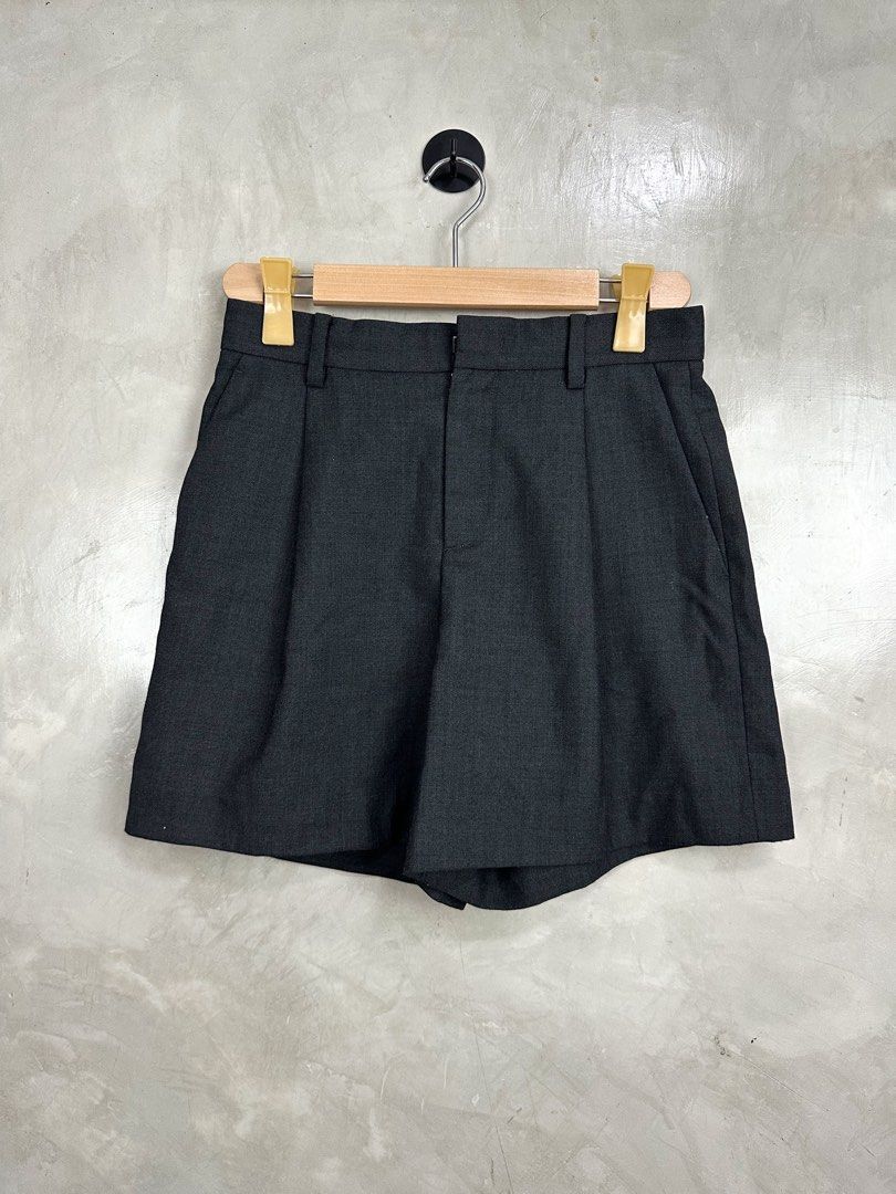 Mo&Co - High Waisted Short (Category: Shorts) located in Cavite. Submitted by hand.picked (Listing ID 1455625400, Image 3). Description: Mo&Co - High Waisted Short Size: Medium Measurement: 14” Waistline 16.5” Length 12” Front Rise 13” Leg Opening Condition: Like New.