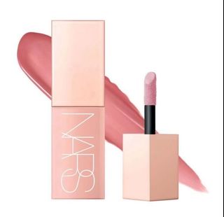 (Category: ) located in . Submitted by buysellcloset (Listing ID 1455521381, Image 1). Description: .