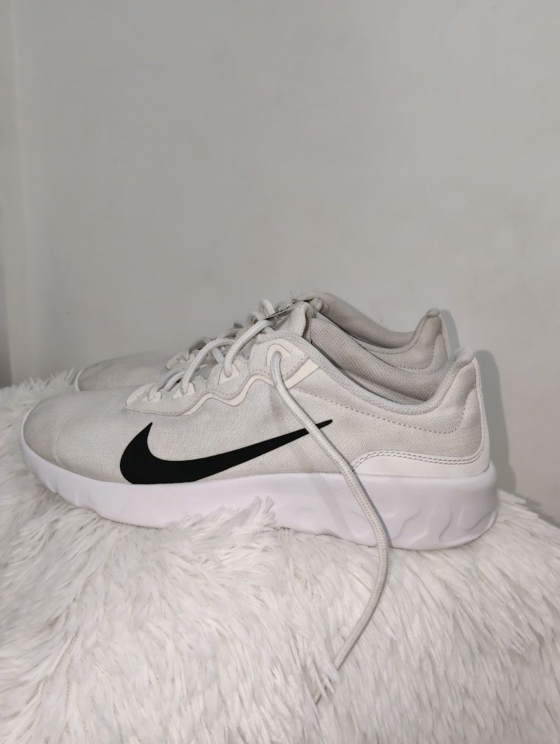 Nike Explore Strada shoes (Category: Sneakers) located in Balungao. Submitted by naysthrifta (Listing ID 1455508350, Image 2). Description: Nike Explore Strada shoes -Execellent condition -Size 10 - no issue wash only ₱1'300+sf 📍Pangasinan 💸MOP: GCash / Bank Transfer ❌ wala po COD or COP SURE BUYERS ONLY PLS‼️ Disclaimer : ⚠️⚠️⚠️ I am selling thrifted items. All trademarks and copyrights belong exclusively to their respective brands..