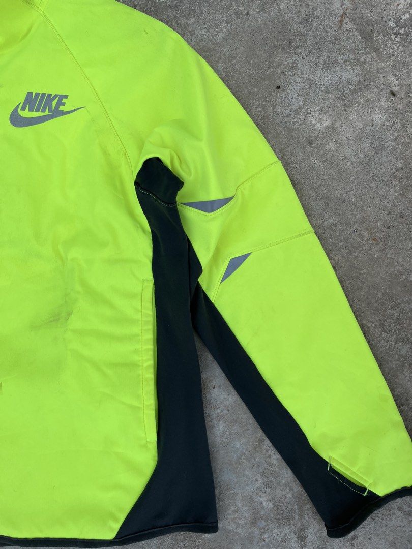 Nike Ultimate Protect Full-Zip Hooded Running Jacket (Category: Activewear) located in Gingoog City. Submitted by lokalthriftstop (Listing ID 1455569574, Image 3). Description: Nike Ultimate Protect Full-Zip Hooded Running Jacket Nike "Volt" Neon Geometric Reflective Running Jacket . Goods for night Running No Flaws/Good as New Dimes:22x17 Location: Mindanao .