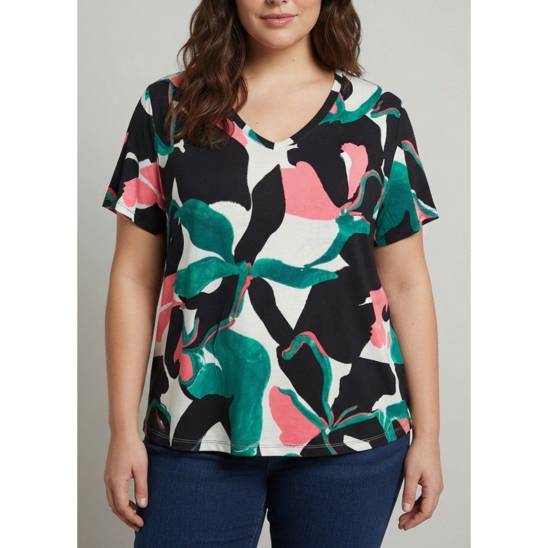 Nine West Shirt Blouse Top big plus size (Category: Shirts) located in Quezon City. Submitted by rosepam (Listing ID 1455619281, Image 1). Description: Nine West Soft Spun Tee Shirt Top Lightweight, soft, stretchy Size on tag: L *some color bleed - hindi masyado halata since abstract naman FIX PRICE Measurements posted for reference.