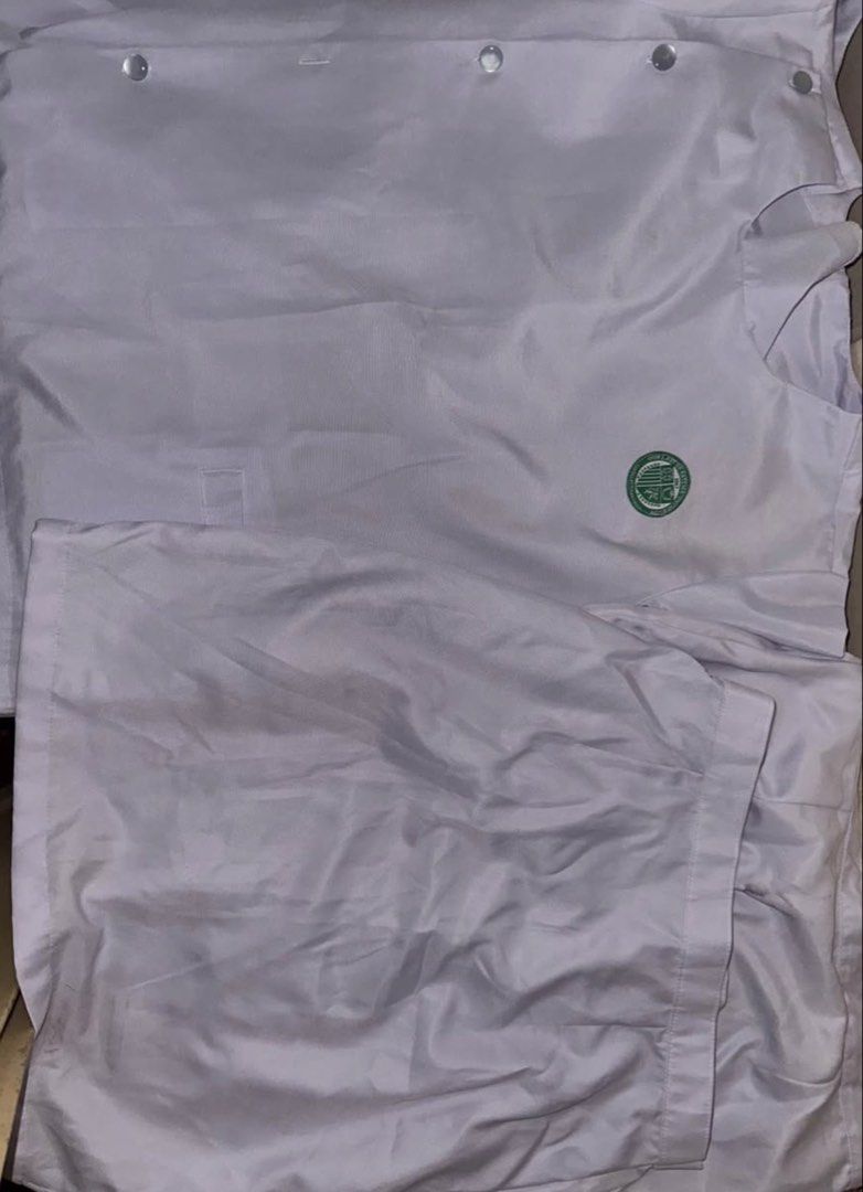 Olfu Medtech uniform xl (Blouse + Palda) Set. (Category: Clothes Drying Rack) located in Manila. Submitted by sweetydewars_ (Listing ID 1455612356, Image 2). Description: -Dm me sa price (blouse + palda) Rfs: Graduating at once lang nagamit kasi yung nabili is Xl malaki sa anak ko..