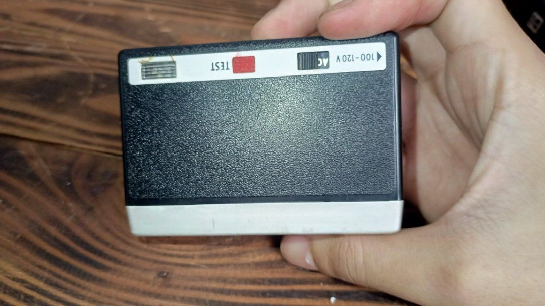 Olympus PS 100 G Camera Flash (Category: Cameras) located in Quezon City. Submitted by victorald25831 (Listing ID 1455536486, Image 2). Description: - Olympus PS 100 G camera flash - Works with 100-120V AC power - Requires two 1.5V batteries (not included) - Ideal for vintage camera setups - Compact and portable design - Has sign of oxidized battery .