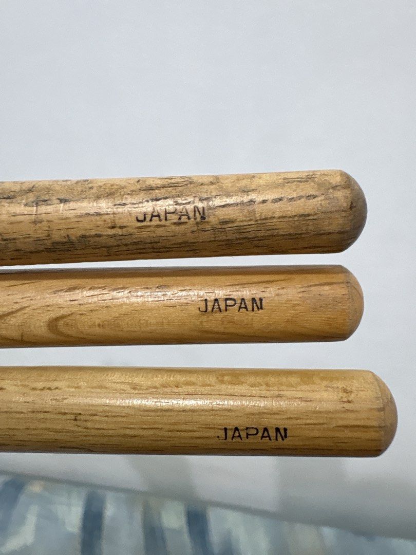 Pearl handmade 7A drumsticks (take all) (Category: Musical Instruments) located in Cavite. Submitted by cavalen (Listing ID 1455634044, Image 3). Description: Pearl handmade 7A drumsticks -used.