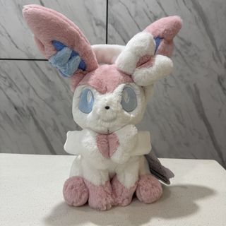 (Category: ) located in . Submitted by luckyclover39 (Listing ID 1455628307, Image 1). Description: .