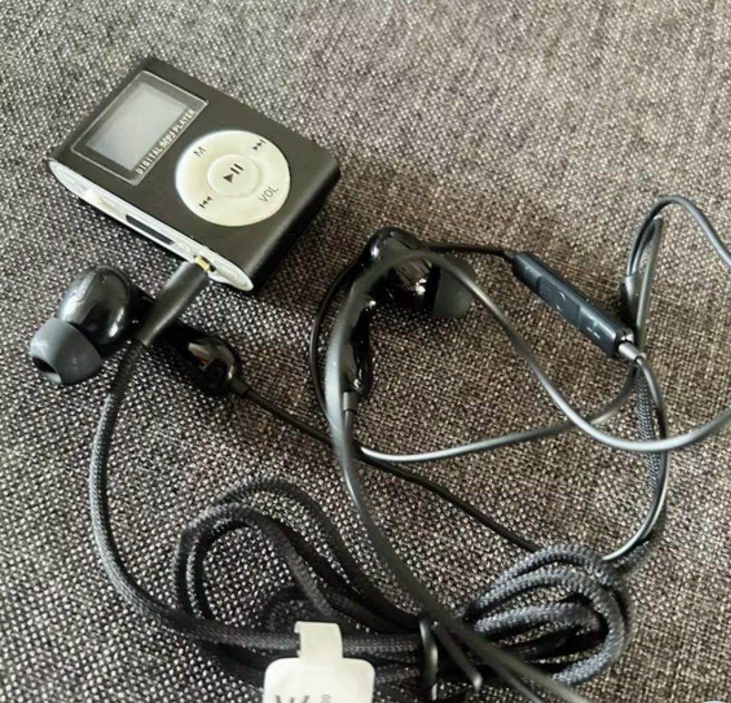 Portable MP3 Player Mini Digital LCD Screen (Category: Portable Music Players) located in Caloocan City. Submitted by justprettythings07 (Listing ID 1455537062, Image 1). Description: • SD Card and headpiece/headset not included • Color black only.