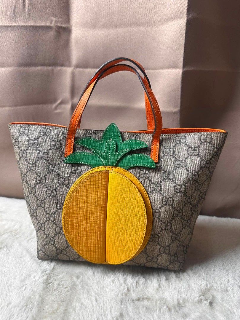 Preloved gucci (Category: Luxury Bags & Wallets) located in Butuan. Submitted by leah_31.1994 (Listing ID 1455549789, Image 3). Description: preloved ukay source.