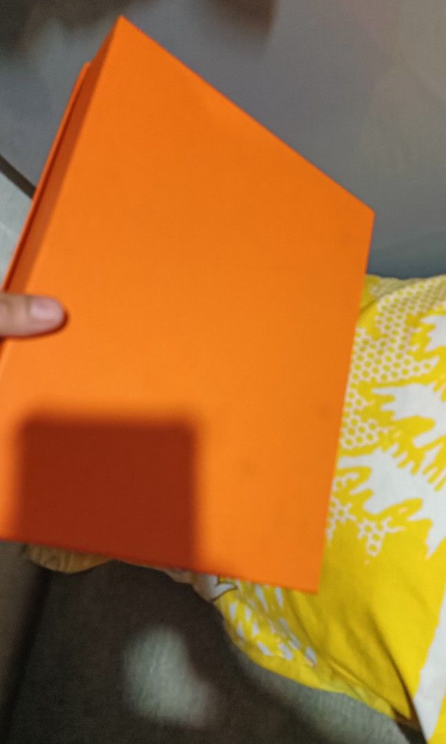Pre-loved Hermes box size 29x23x7cm (Category: Storage Boxes & Baskets) located in Pasay City. Submitted by khim1202ma07307 (Listing ID 1455641165, Image 3). Description: .