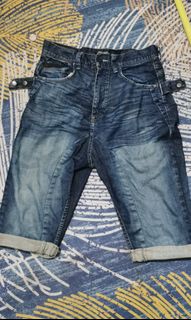 (Category: ) located in . Submitted by thrift_ni_sir (Listing ID 1455657699, Image 1). Description: .