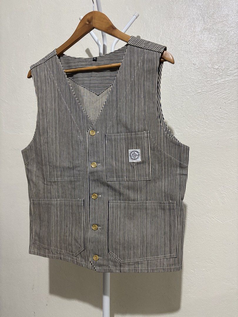 PUSA HICKORY STRIPE VEST (Category: Vests) located in Malaybalay. Submitted by hagdawhits (Listing ID 1455539981, Image 2). Description: PUSA HICKORY STRIPE VEST Button closure Excellent Condition Made in Thailand Cinch back Tag: XL Dimes: 20.5pit-pit x L25 Issues: need wash only (see pics) mine: 450+sf ❗️all items are thrifted manage your expectation ❗️color may vary due to lighting jnt currier gcash payment payment first First to pay basis Mind