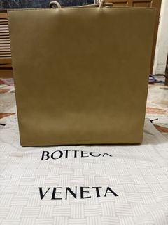 (Category: ) located in . Submitted by balenciaga.couture (Listing ID 1455649088, Image 1). Description: .