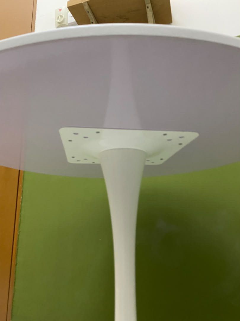 Round Table (Category: Tables & Sets) located in Alor Setar. Submitted by _najwapazil (Listing ID 1455631597, Image 2). Description: 80cm.
