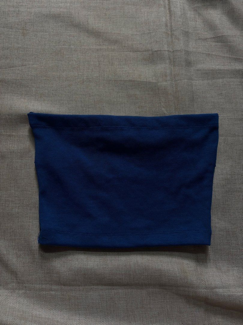 Royal Blue Knit Tube Top (Category: Sleeveless) located in Manila. Submitted by ansgav (Listing ID 1455644070, Image 2). Description: Royal Blue Knit Tube Top - stretchy material.